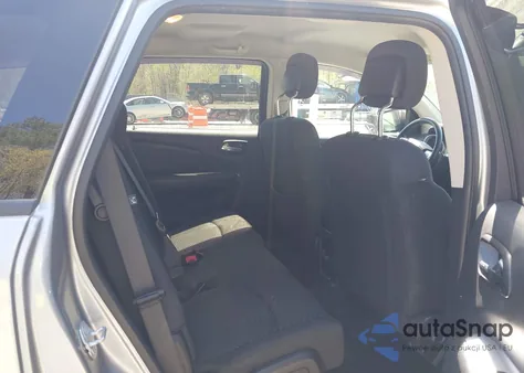 2018 Dodge Journey Se z USA, uszkodzony, nr VIN 3C4PDCAB9JT531710